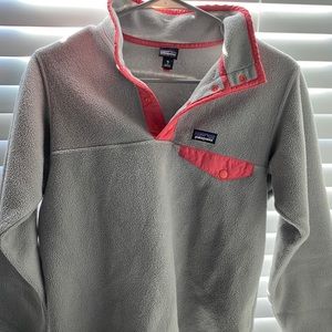 GREY PATAGONIA WITH ORANGE LINES IN PERFECT SHAPE!